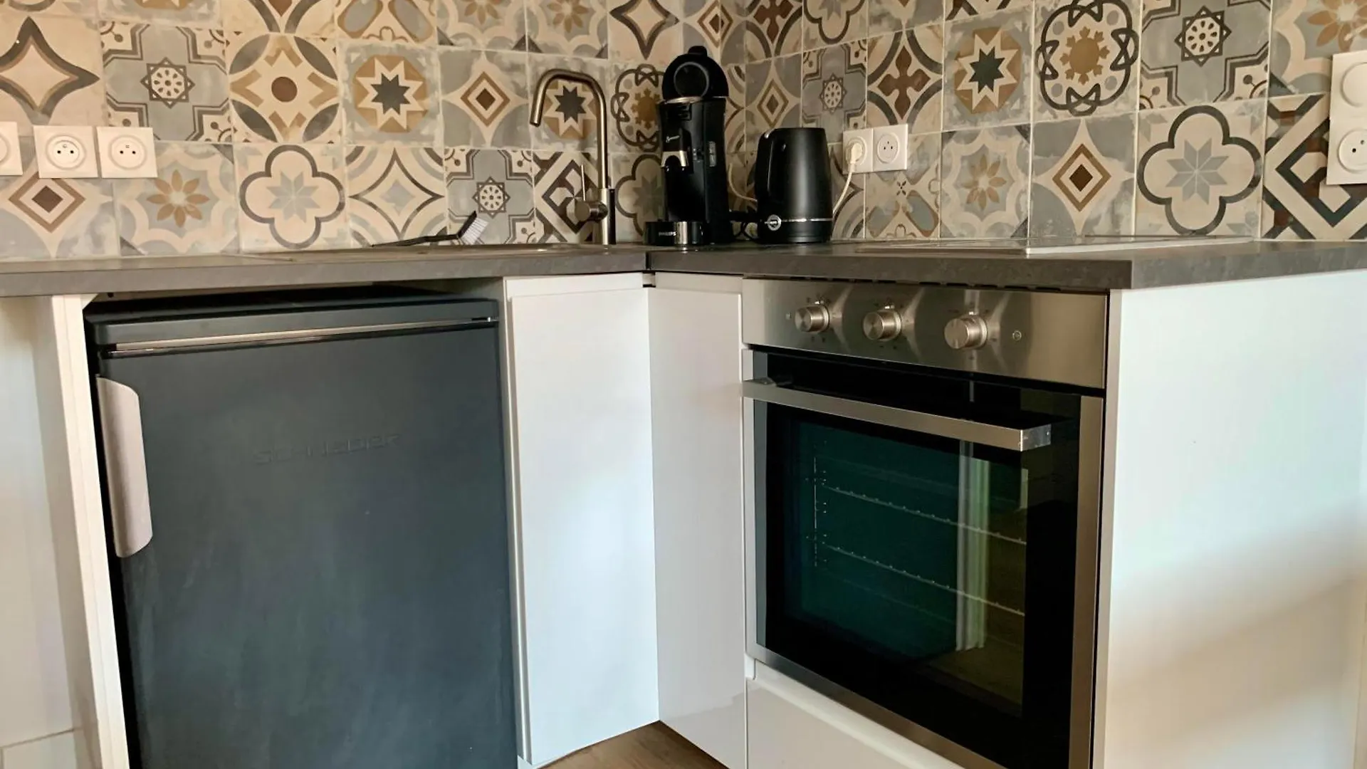 Studio Cosy Et Moderne Labruguiere 0*,